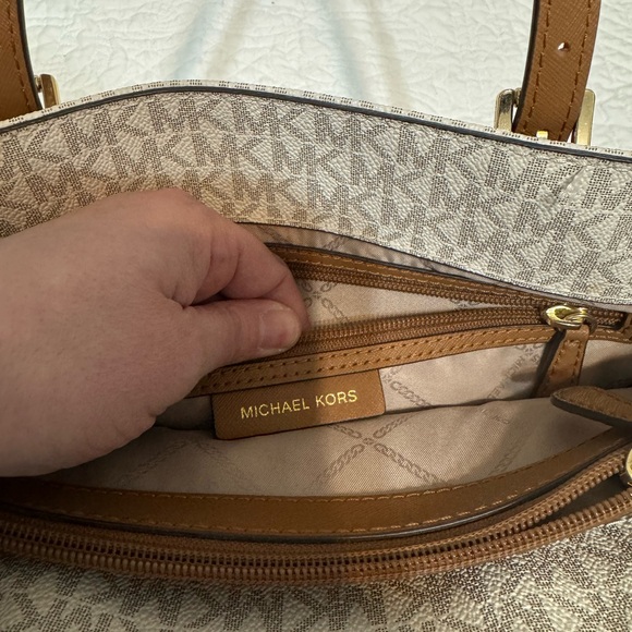Michael Kors Tan and Cream Signature Tote - Picture 7 of 14